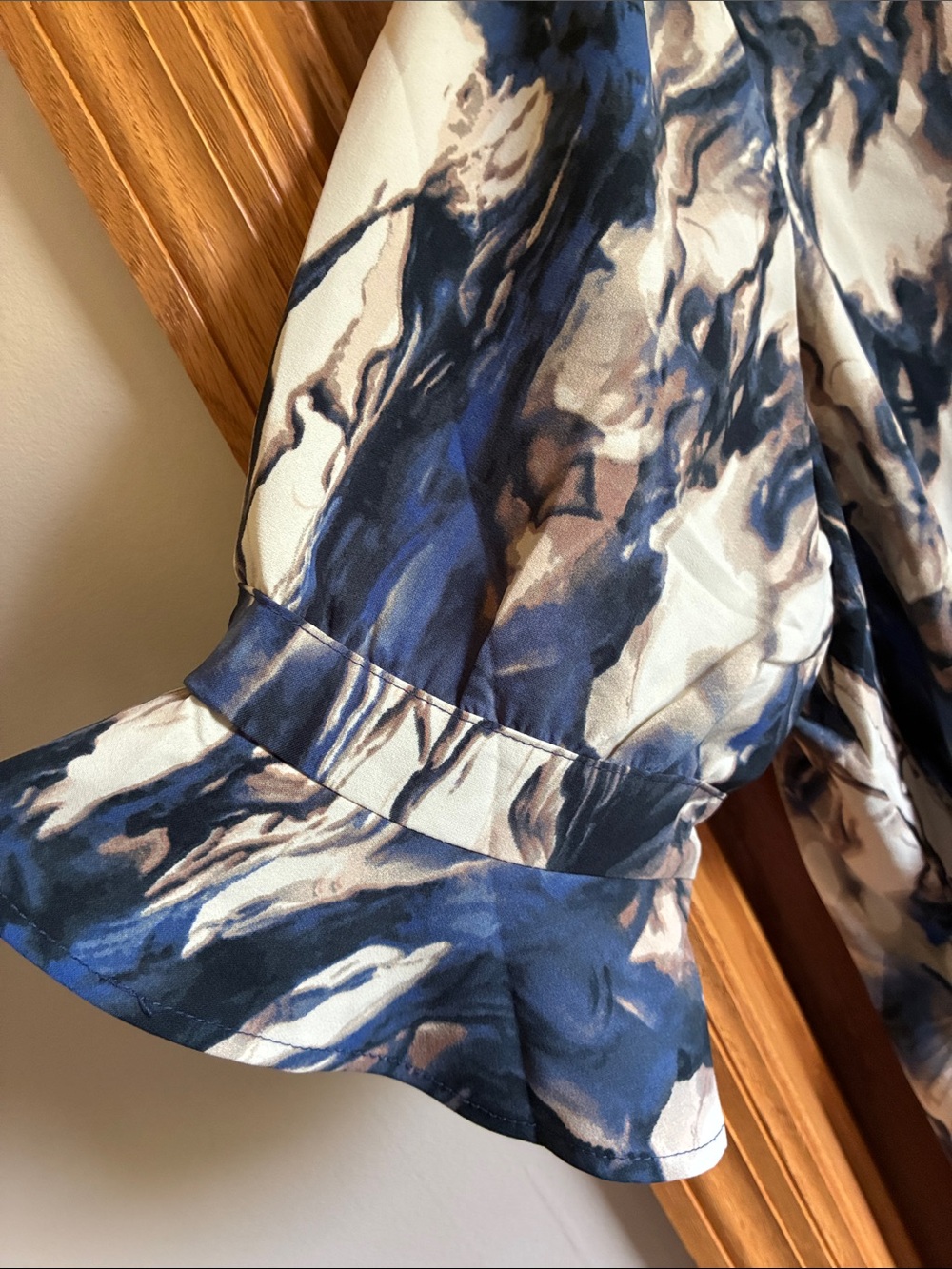 Amazon Women's Midi Dress in Blue, White, Tan Abstract Print - Picture 3 of 6